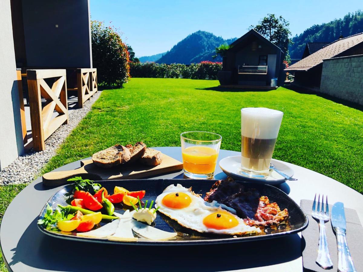 Na Vasi Restavracija In Prenocisca Hotell Škofja Loka Exteriör bild