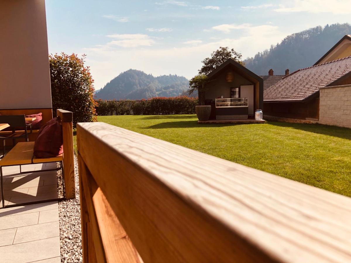 Na Vasi Restavracija In Prenocisca Hotell Škofja Loka Exteriör bild