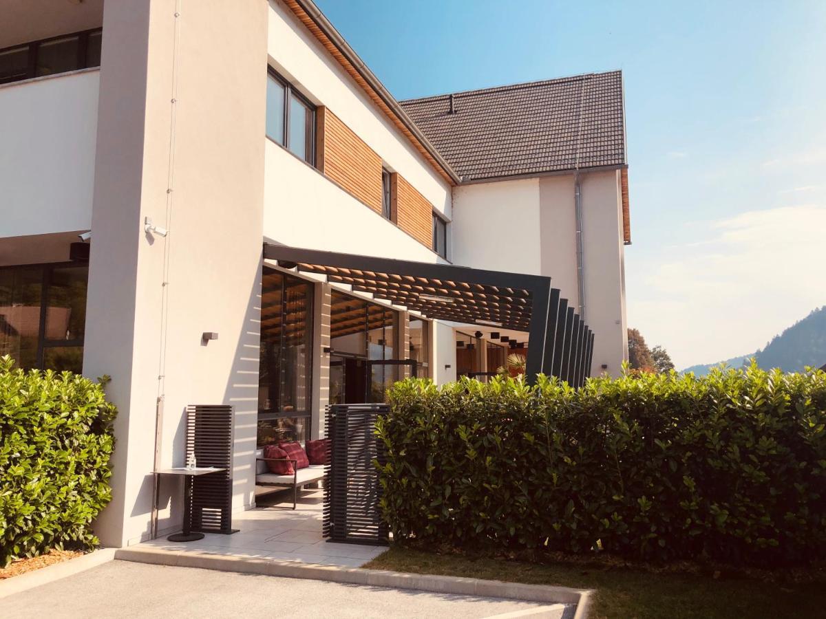 Na Vasi Restavracija In Prenocisca Hotell Škofja Loka Exteriör bild